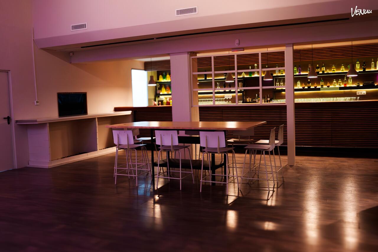 Roots Gastro Club
